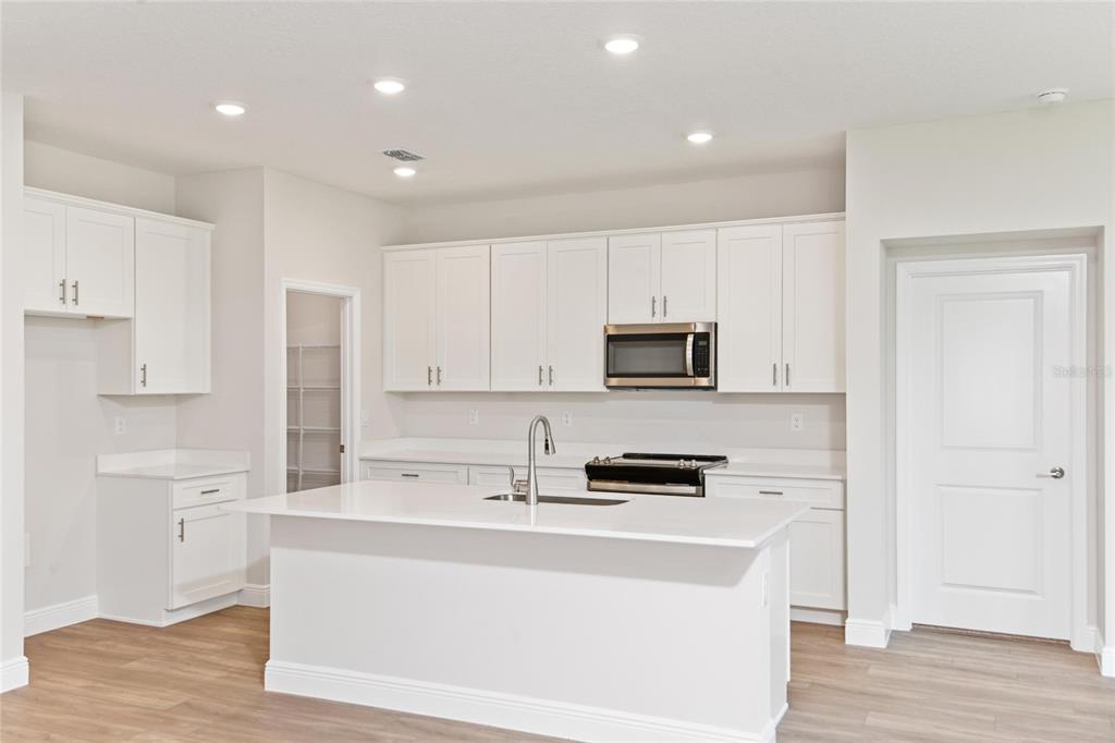 9735 Southwest 62nd Court Ocala, FL 34476 - Photo 9 of 32