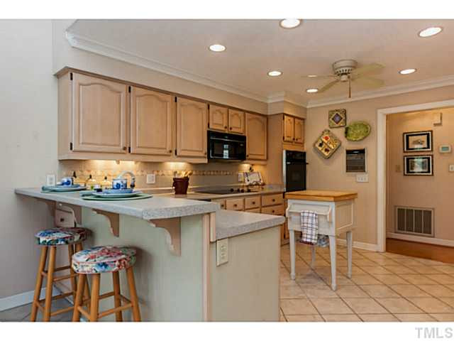 8109 Windsor Ridge Drive Raleigh, NC 27615 - Photo 9 of 25 Roomy for gathering