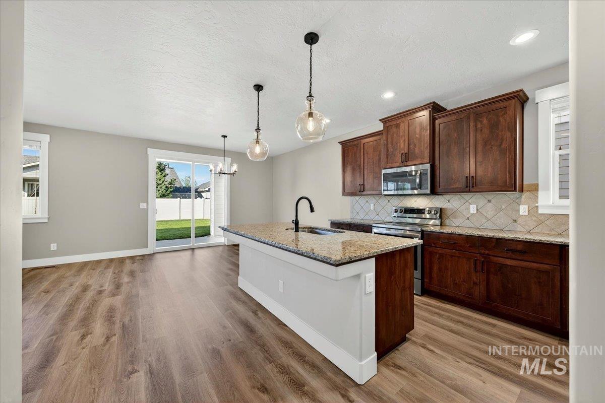 1289 West Christopher Drive Meridian, ID 83642 - Photo 8 of 50