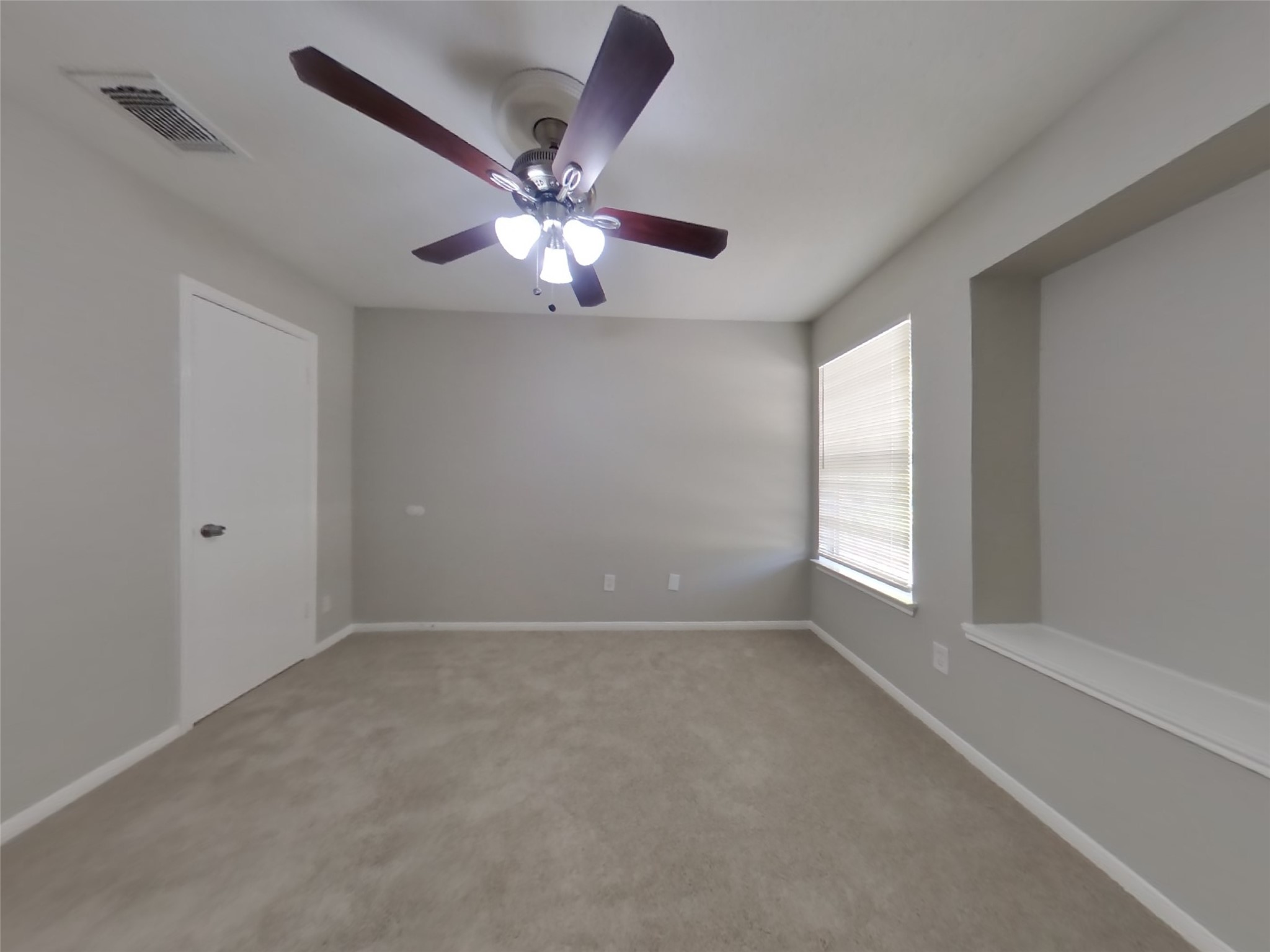 7717 Intrepid Street Houston, TX 77072 - Photo 9 of 15 Gallery Image 9