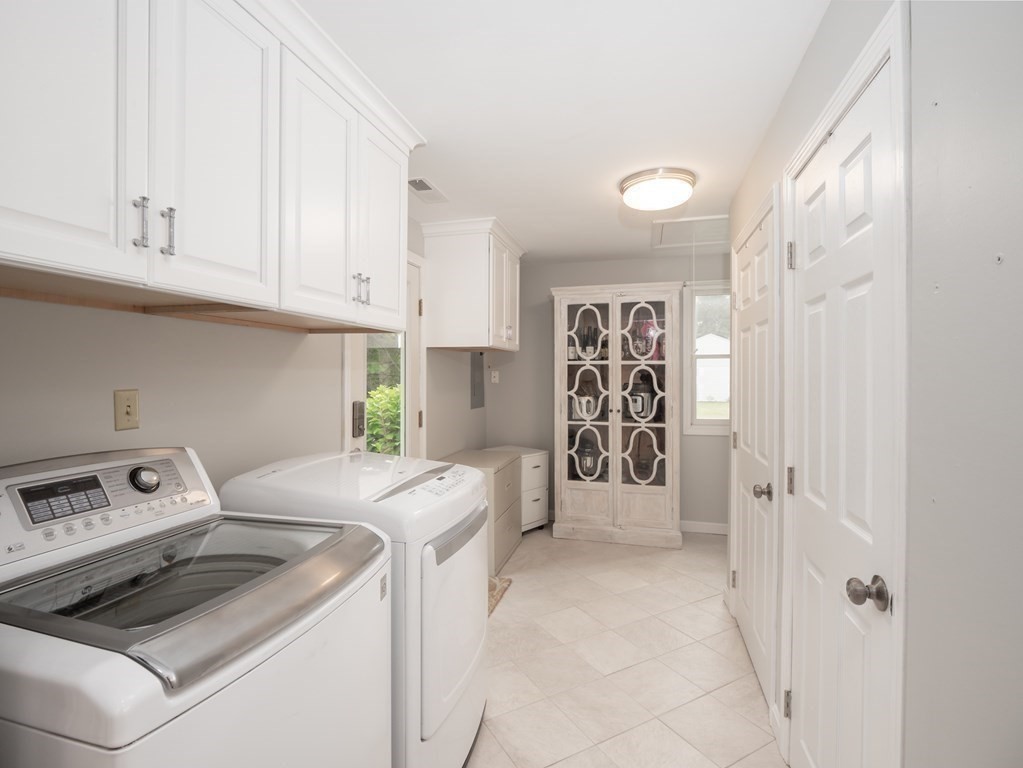 110 Hoyt Road Haverhill, MA 01835 - Photo 17 of 27 Gallery Image 17