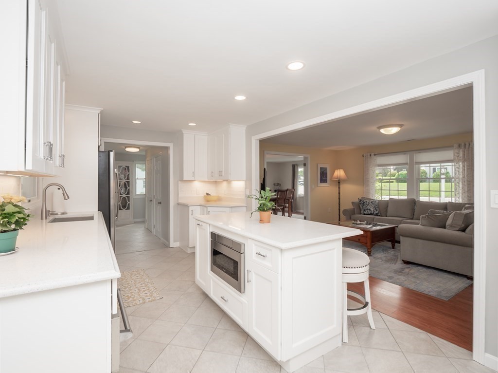 110 Hoyt Road Haverhill, MA 01835 - Photo 8 of 27 Gallery Image 8