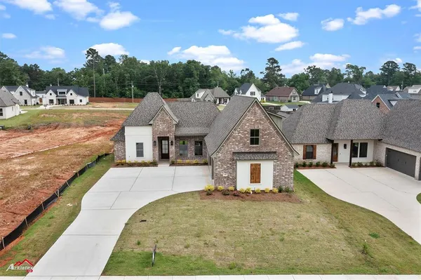 $575,000 | 178 Creston Lane, Shreveport, LA 71106