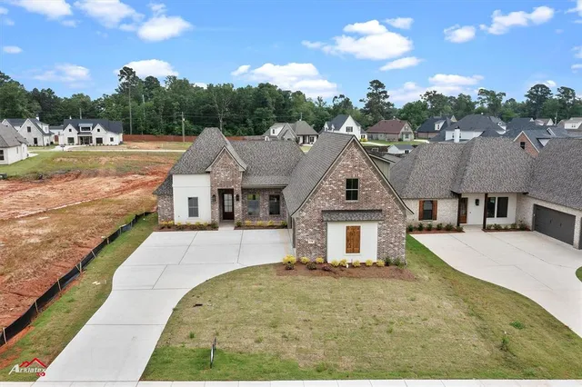 $575,000 | 178 Creston Lane, Shreveport, LA 71106