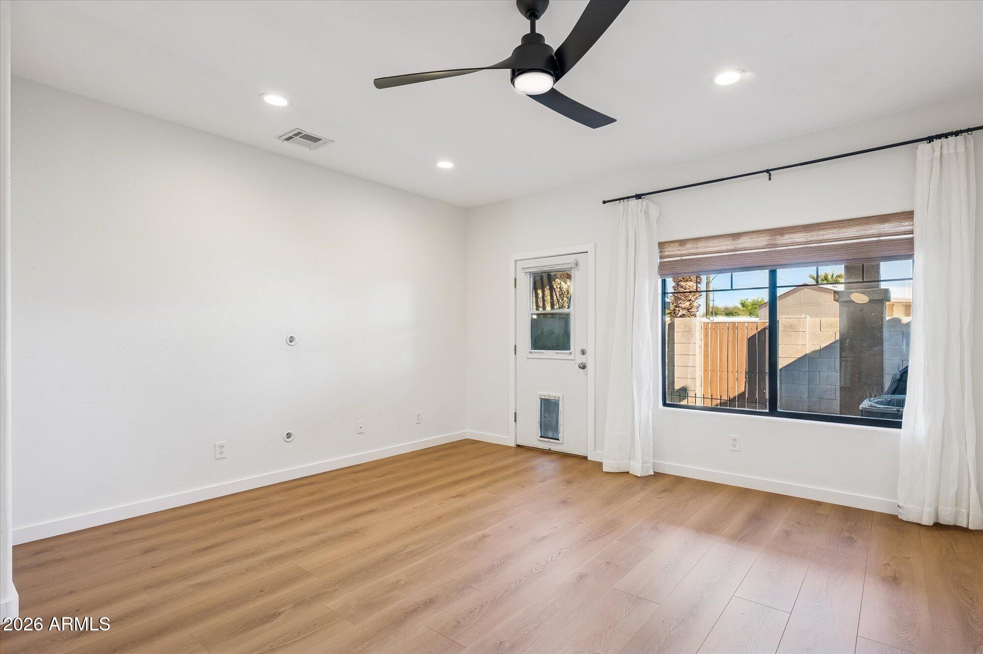525 North Miller Road, Unit 152 Scottsdale, AZ 85257 - Photo 3 of 11 Living Room I