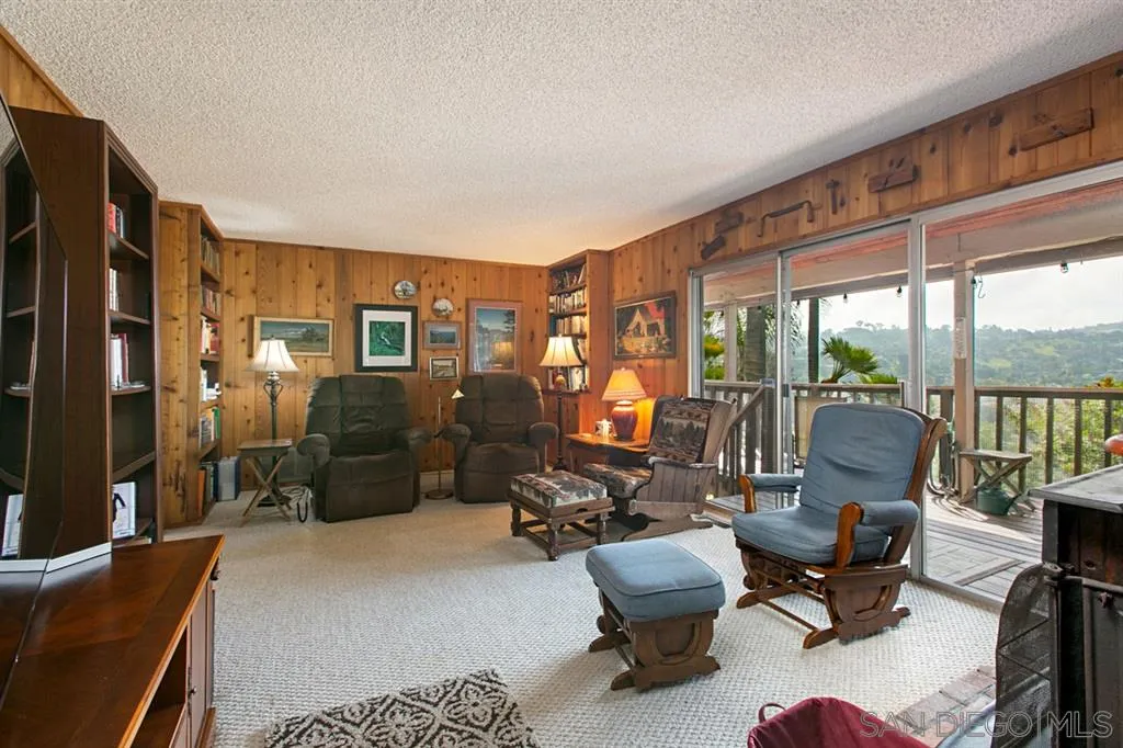 3729 Sinclair Lane Spring Valley, CA 91977 - Photo 8 of 24 a living room with furniture
