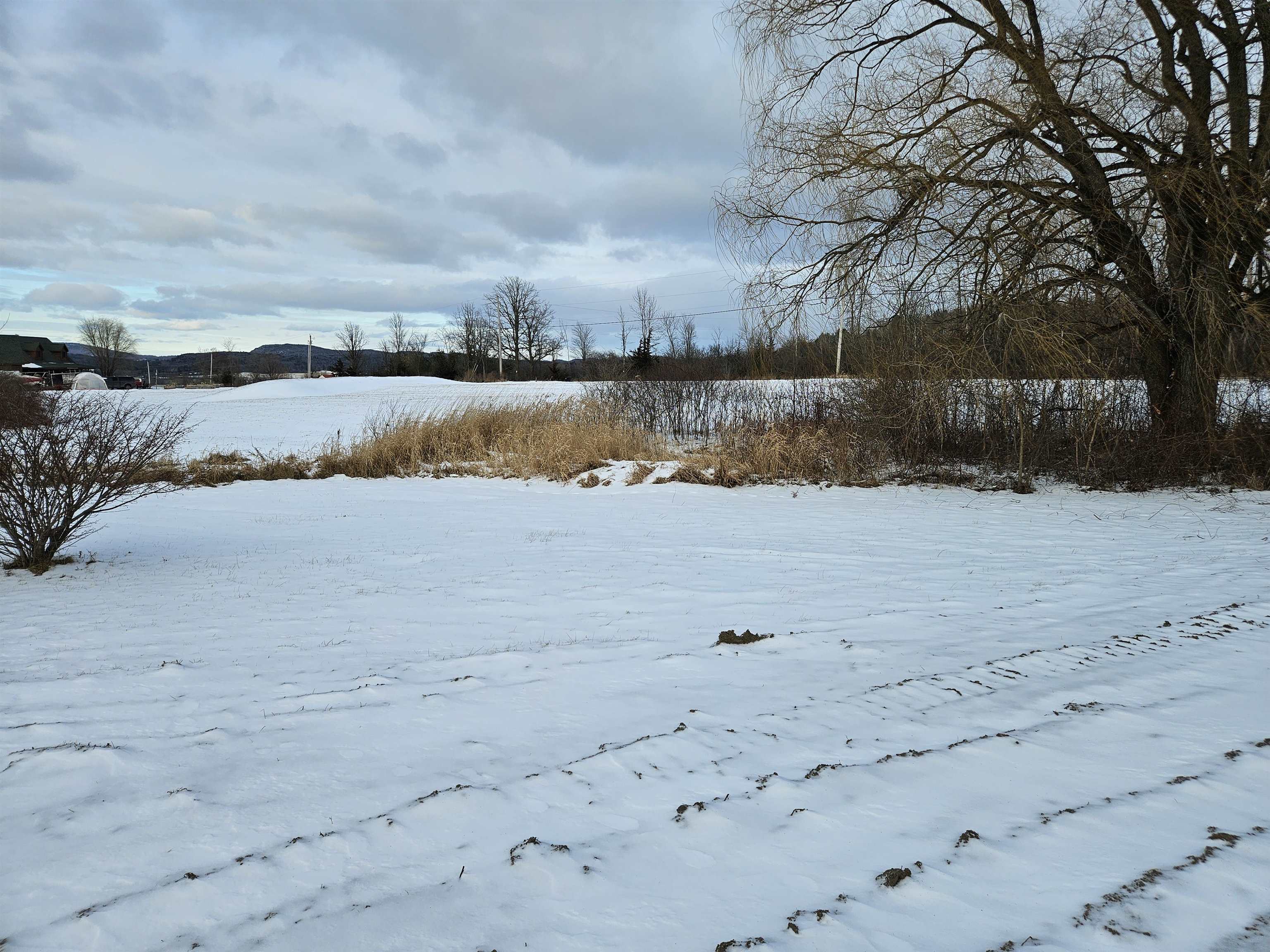 358 Pea Ridge Road Ferrisburgh, VT 05491 - Photo 4 of 13 Gallery Image 4