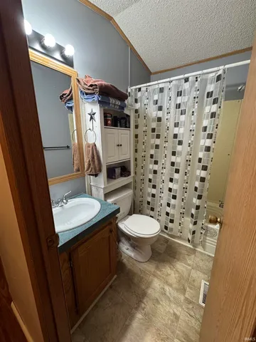 $269,000 | 5180 East 1200 South, Haubstadt, IN 47639