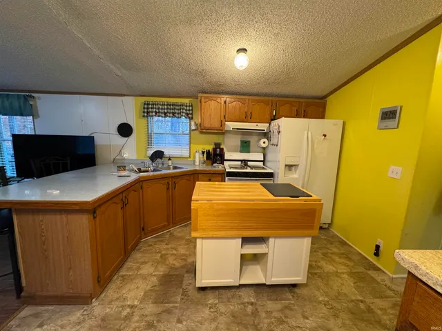 $269,000 | 5180 East 1200 South, Haubstadt, IN 47639