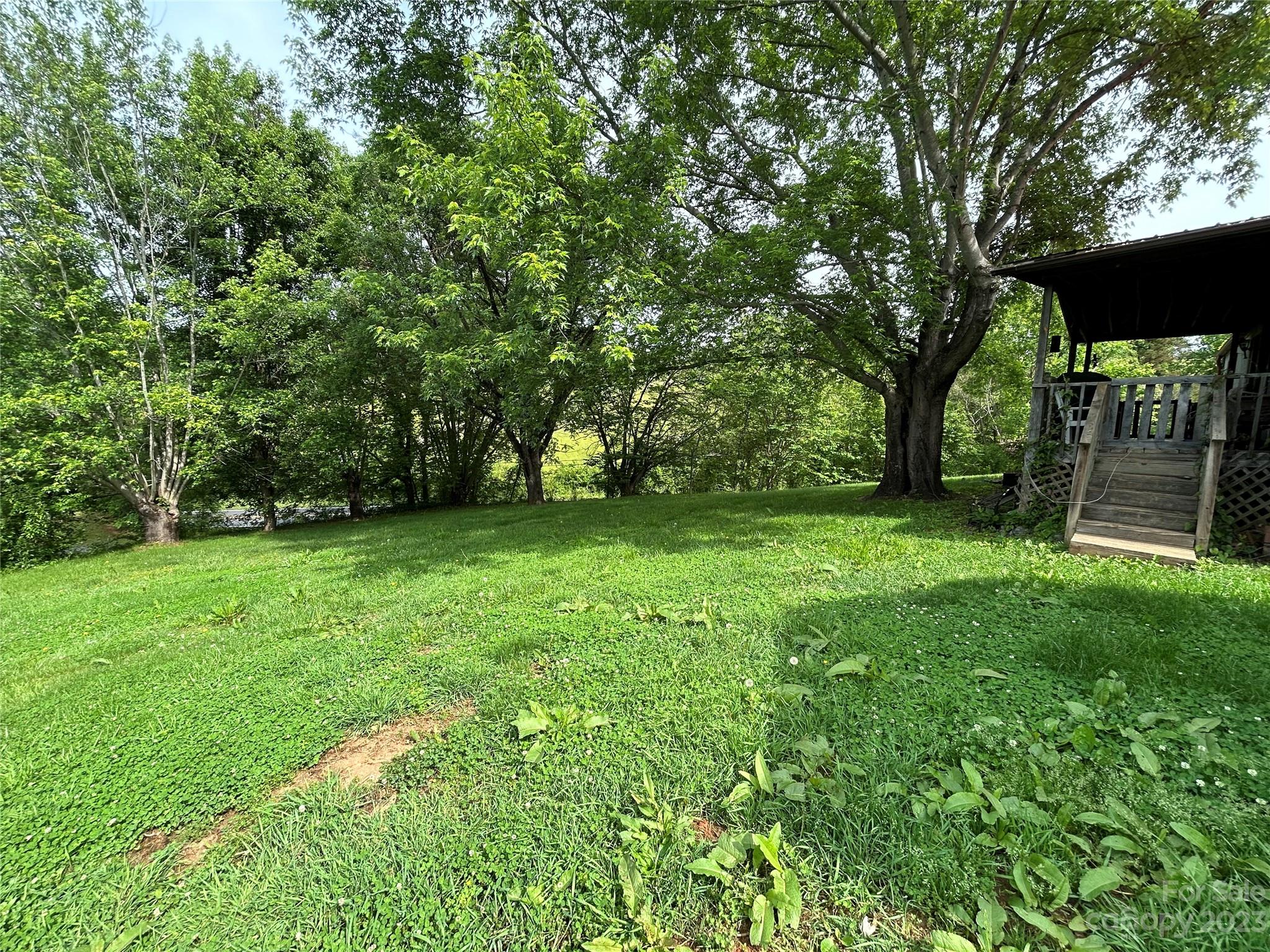 1362 Alexander Road Leicester, NC 28748 - Photo 5 of 30 Gallery Image 5