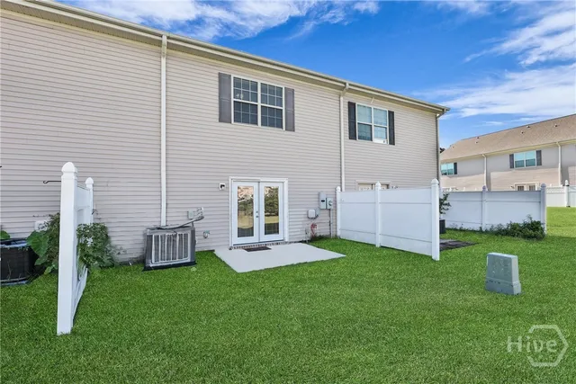 $1,850 | 975 Canyon Oak Loop, Richmond Hill, GA 31324