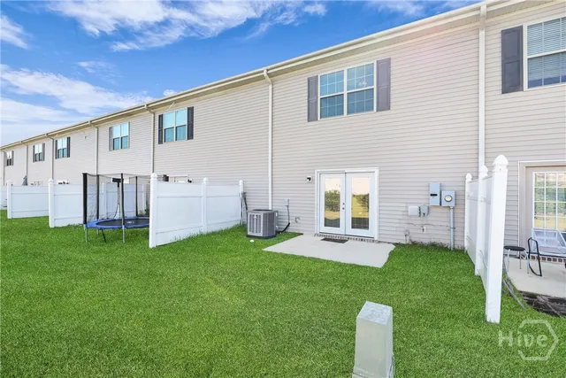 $1,850 | 975 Canyon Oak Loop, Richmond Hill, GA 31324