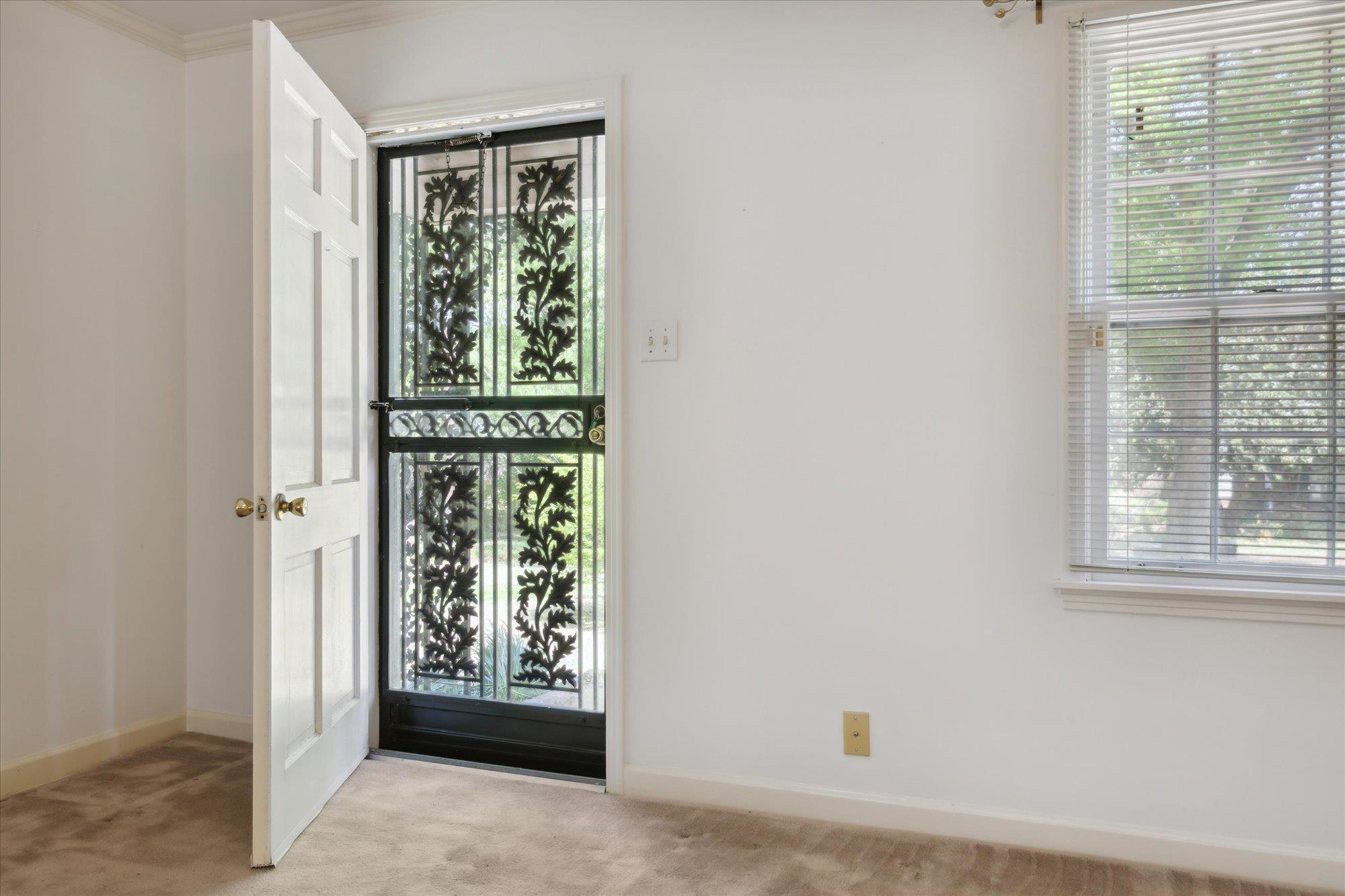 6173 Ivanhoe Road Bartlett, TN 38134 - Photo 6 of 35 a view of entryway