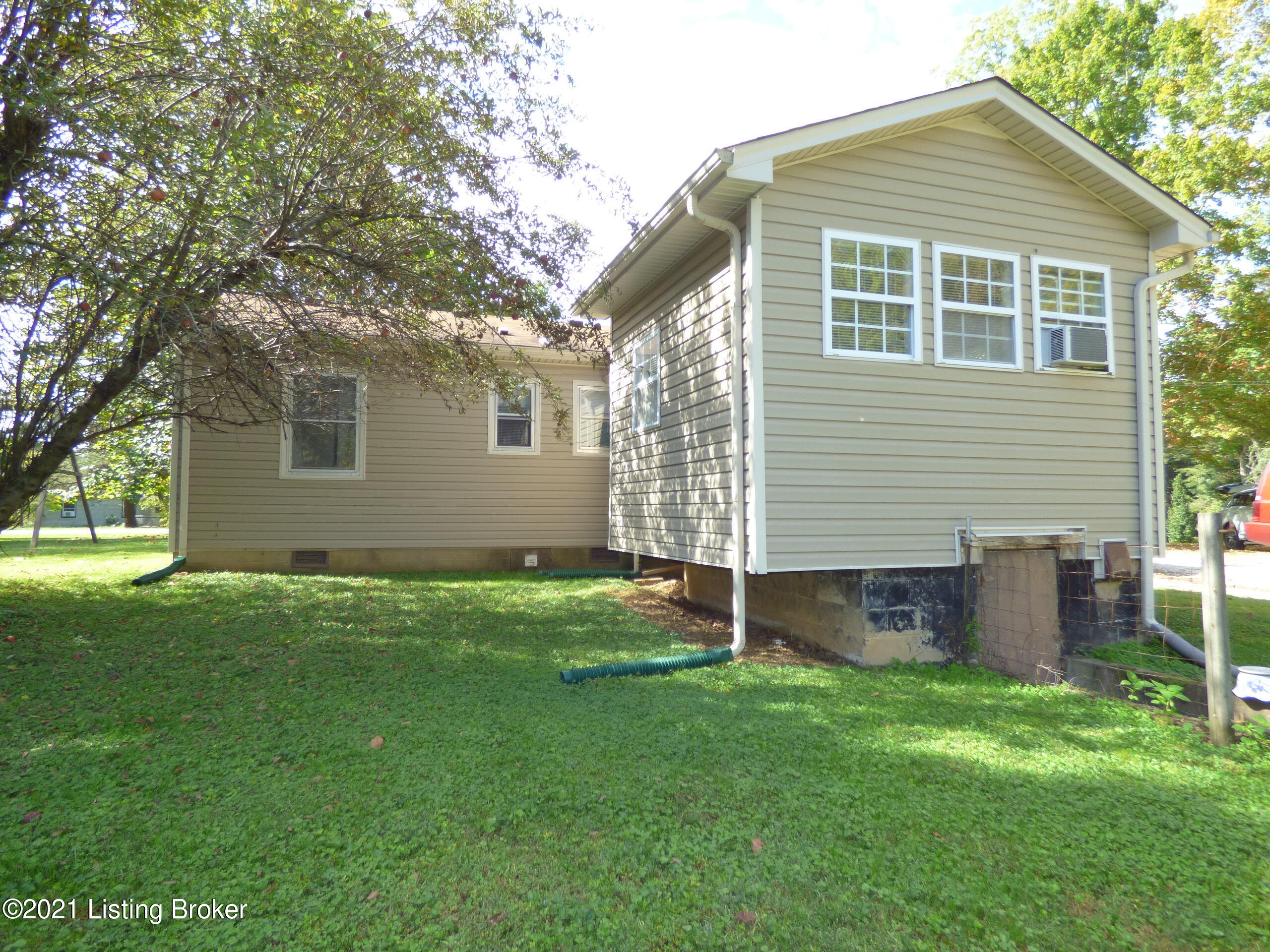 240 East Indian Stone Road Shepherdsville, KY 40165 - Photo 41 of 54 P1330258