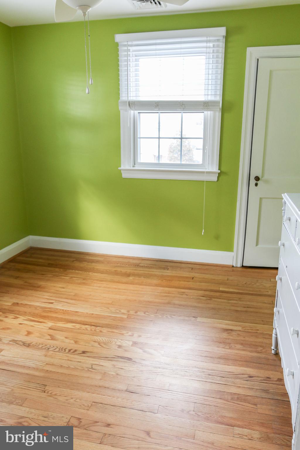 4208 Fordham Road Baltimore, MD 21229 - Photo 21 of 37 Bedroom 3