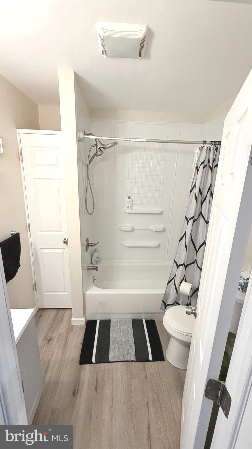 304 Newport Road Bristol, PA 19007 - Photo 15 of 26