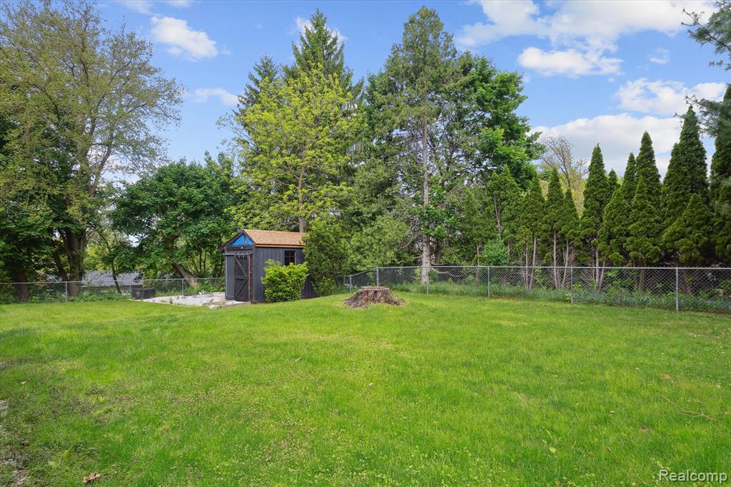 105 George Street Milford, MI 48381 - Photo 44 of 48
