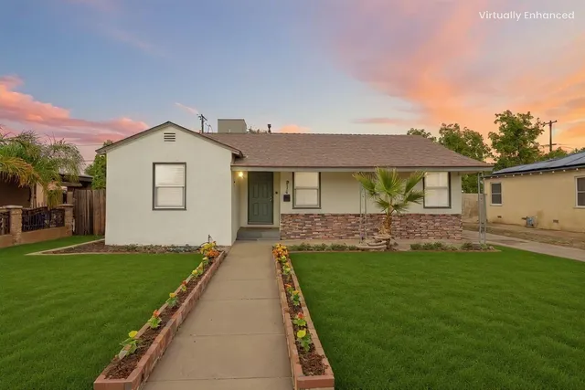 $314,900 | 818 West Peralta Way, Fresno, CA 93705