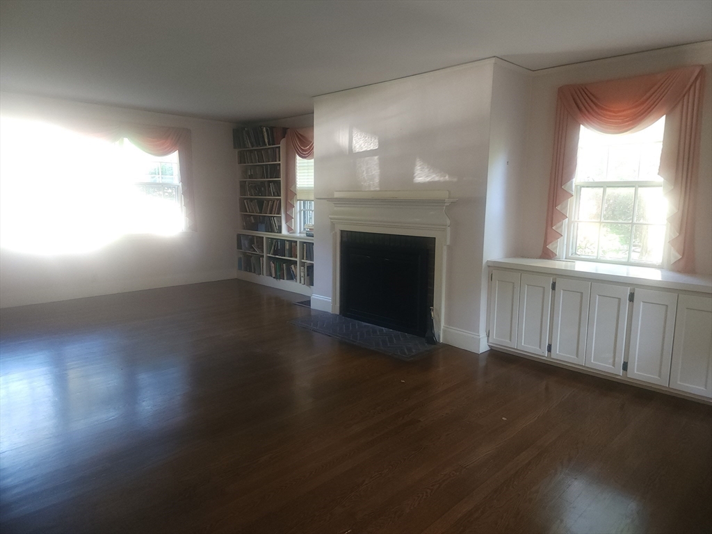 29 Denton Road Wellesley, MA 02482 - Photo 5 of 12