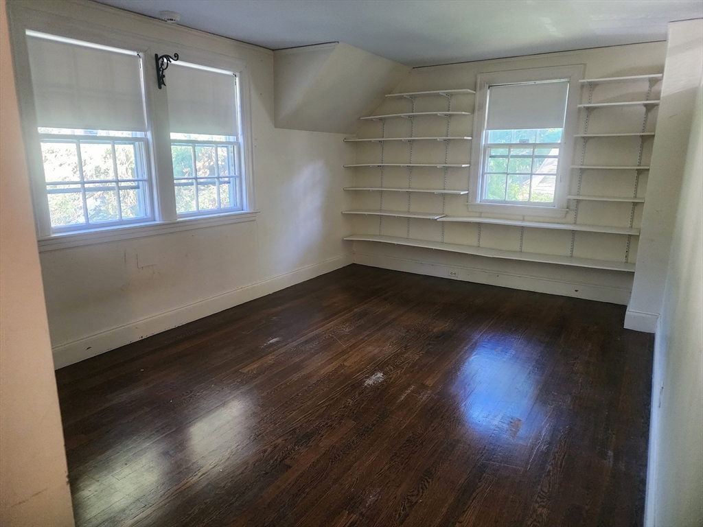 29 Denton Road Wellesley, MA 02482 - Photo 8 of 12