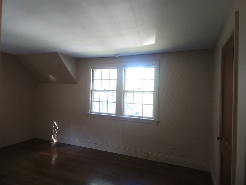 29 Denton Road Wellesley, MA 02482 - Photo 10 of 12
