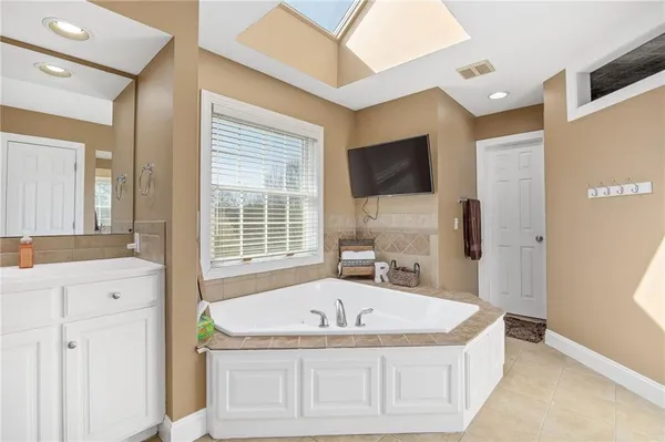 $609,900 | 4810 Aegean Terrace, St. Joseph, MO 64506