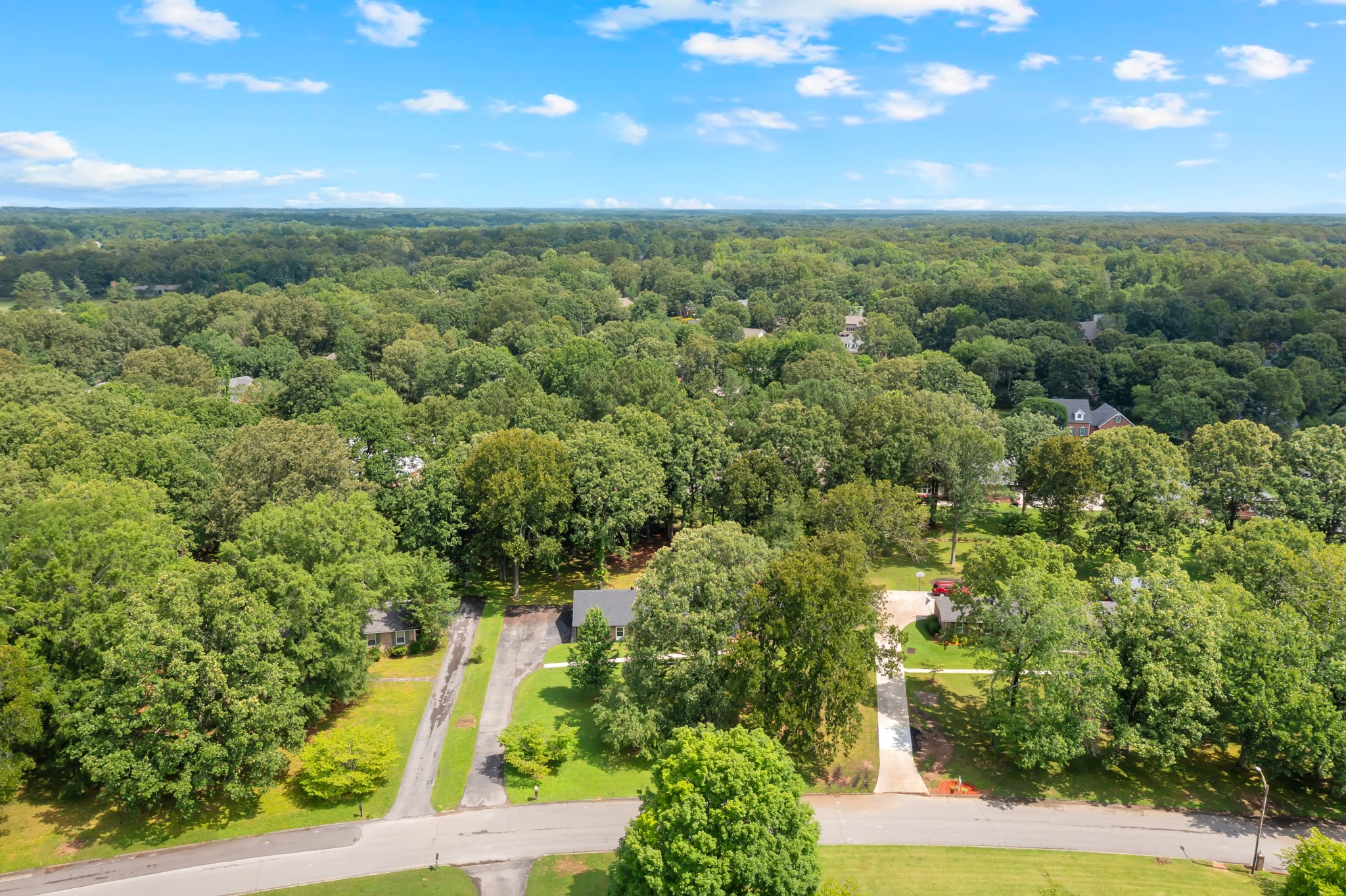 305 12 Oaks Road Tullahoma, TN 37388 - Photo 37 of 56 a view of a city
