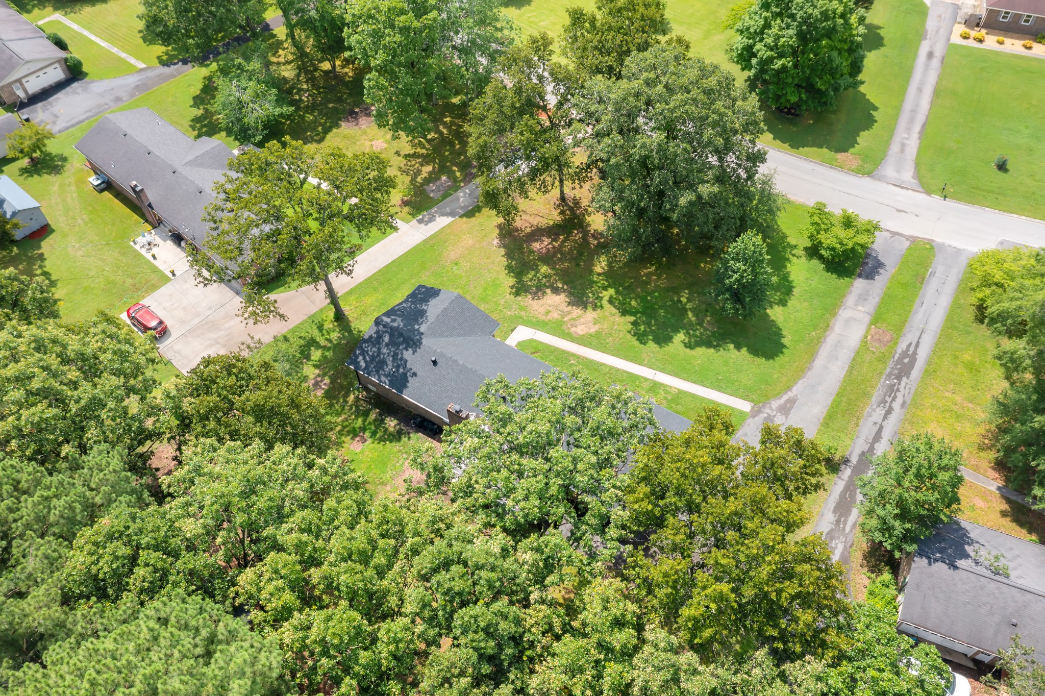 305 12 Oaks Road Tullahoma, TN 37388 - Photo 42 of 56 an aerial view of garden