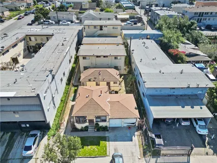 $1,050,000 | 1108 West 117th Street, Los Angeles, CA 90044