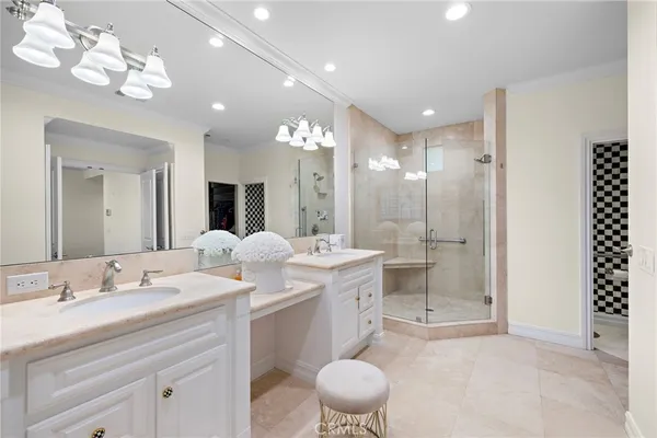 $4,445,000 | 18 Rue Grand Vallee, Newport Beach, CA 92660