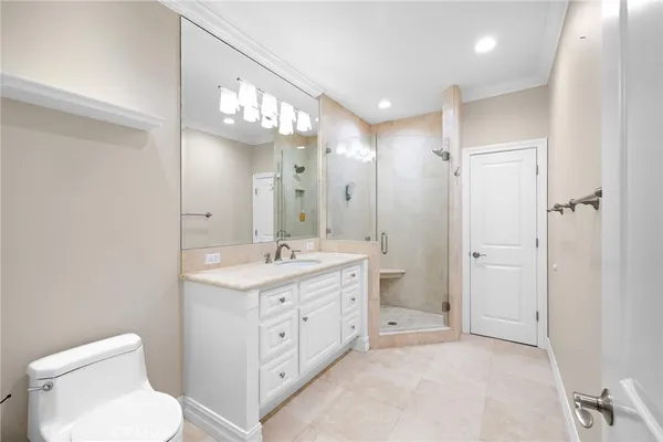 $4,445,000 | 18 Rue Grand Vallee, Newport Beach, CA 92660