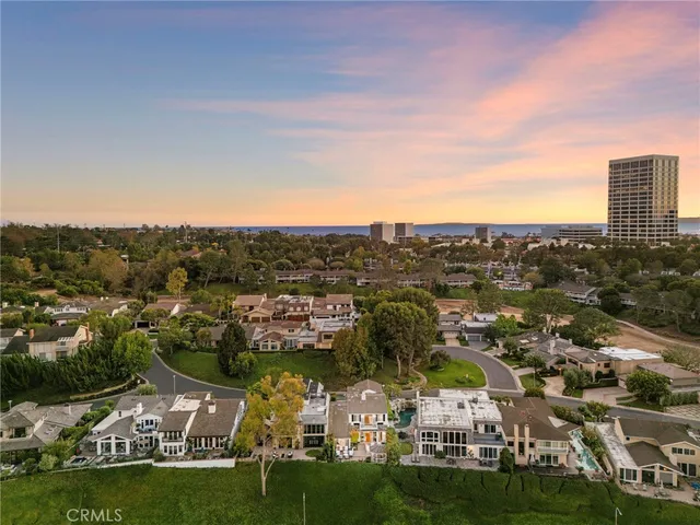 $4,495,000 | 18 Rue Grand Vallee, Newport Beach, CA 92660