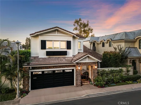$4,445,000 | 18 Rue Grand Vallee, Newport Beach, CA 92660