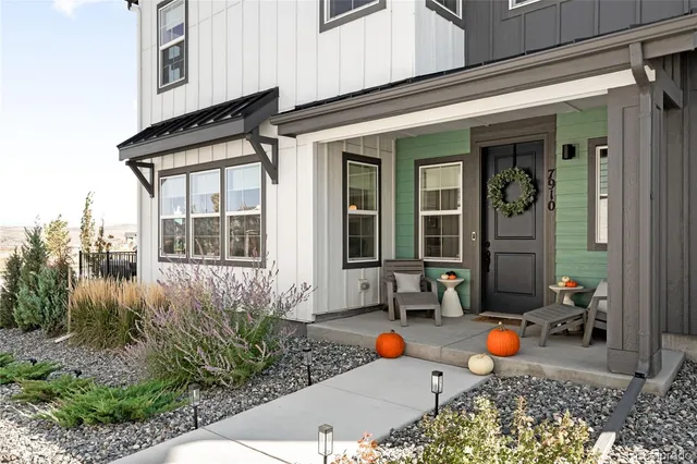 a view of a entryway front of house