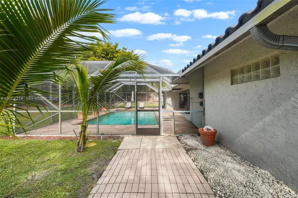 $5,900 | 6975 Bianchini Circle, Boca Raton, FL 33433
