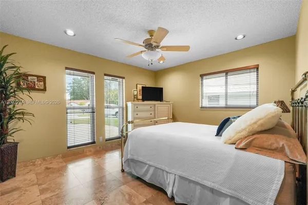 $5,900 | 6975 Bianchini Circle, Boca Raton, FL 33433