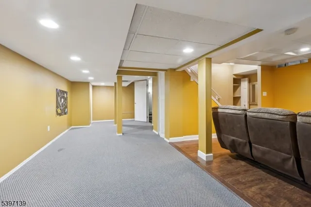 a view of a livingroom with furniture