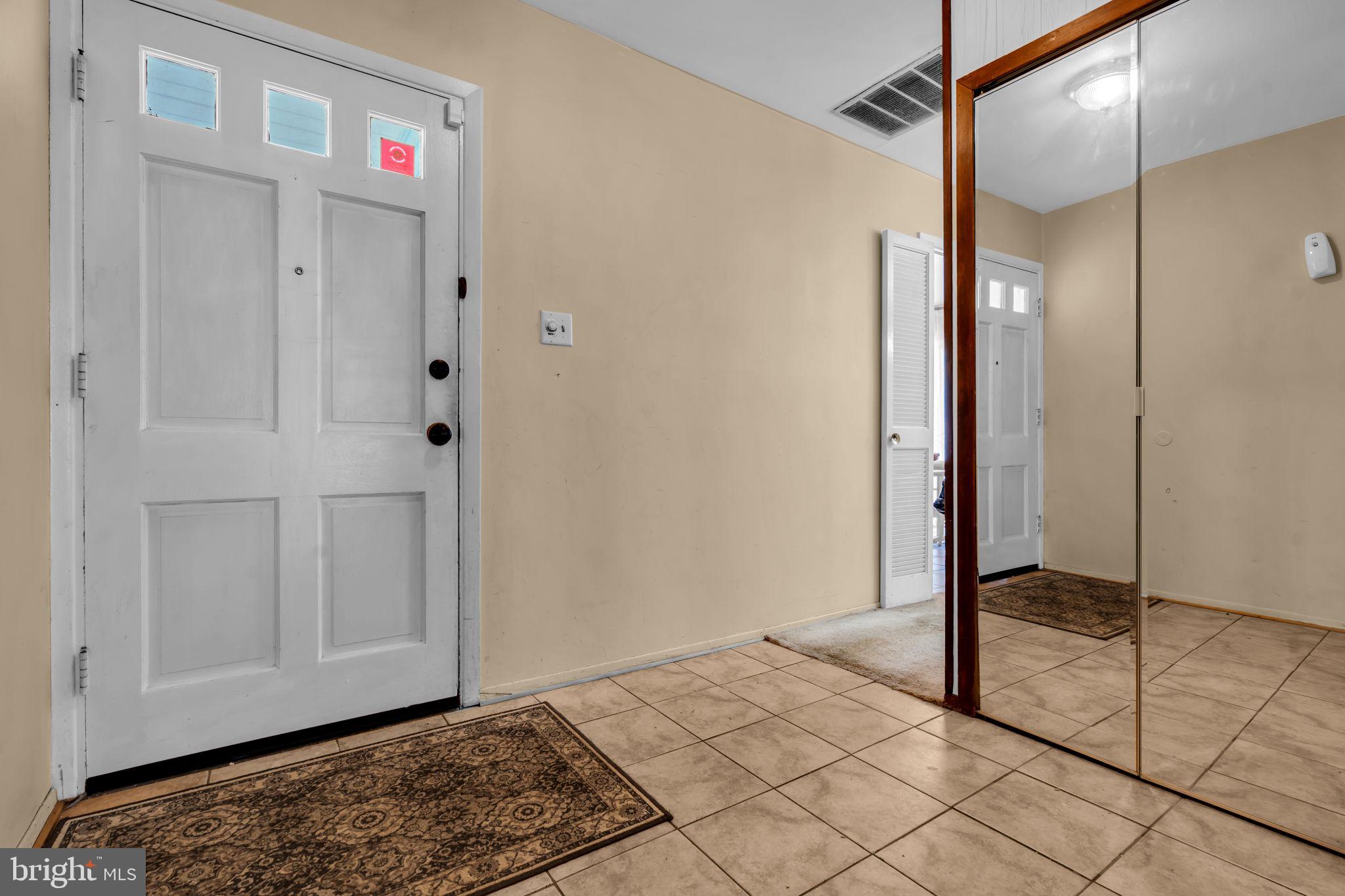 27 Genesee Lane Willingboro, NJ 08046 - Photo 4 of 25 a view of bathroom