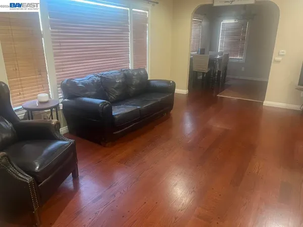 $2,800 | Foothill Square, Oakland, CA 94605