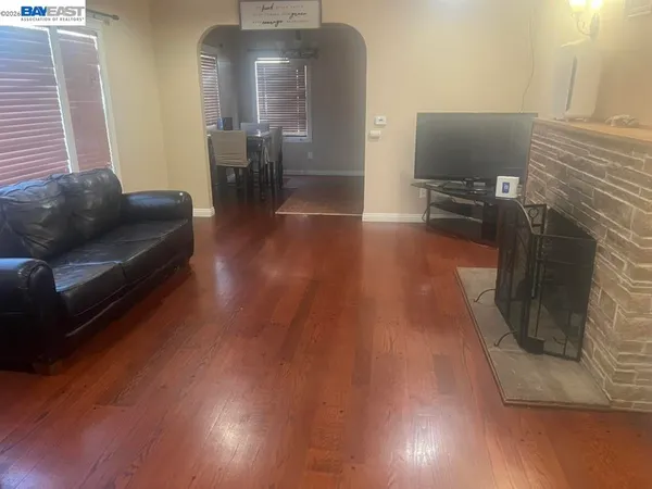 $2,800 | Foothill Square, Oakland, CA 94605