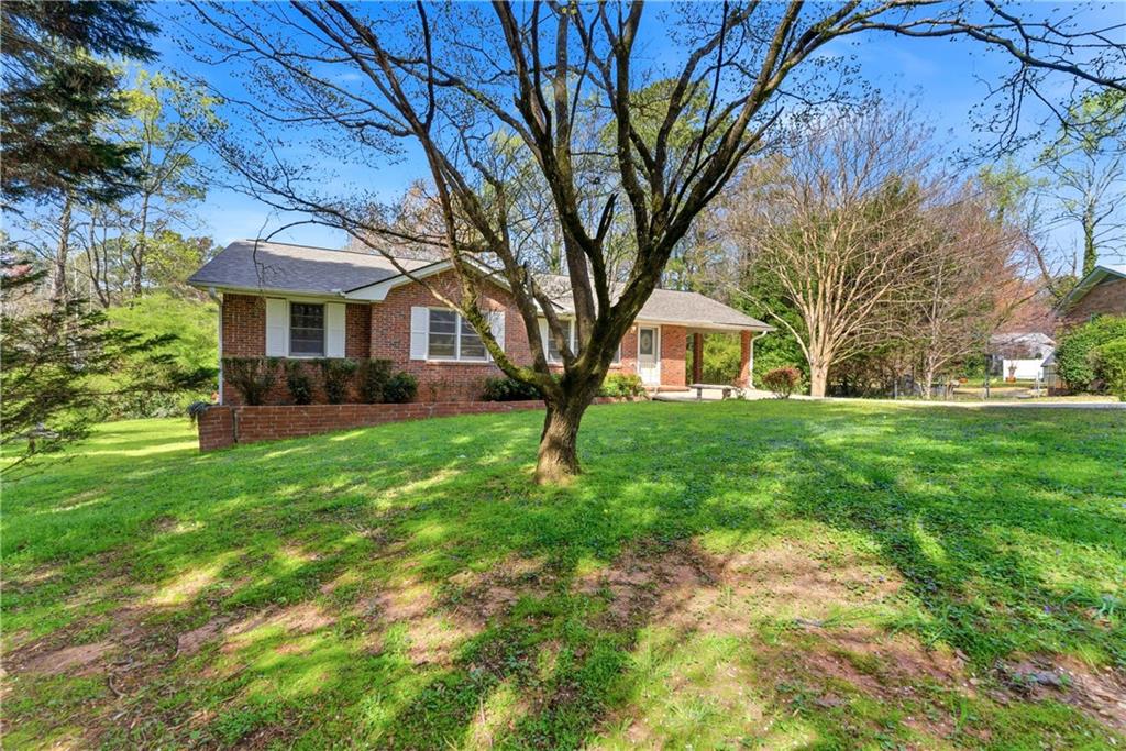 2567 Creston Way Morrow, GA 30260 - Photo 3 of 35