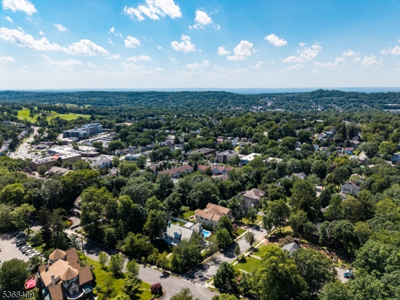 12 Kips Ridge, Unit 12 Montclair, NJ 07042 - Photo 34 of 37 an aerial view of multiple house