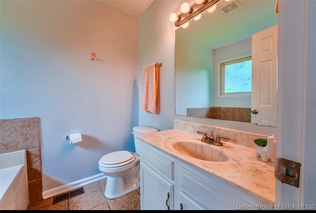 2393 Ridge Crest Drive Northeast Lanesville, IN 47136 - Photo 13 of 26