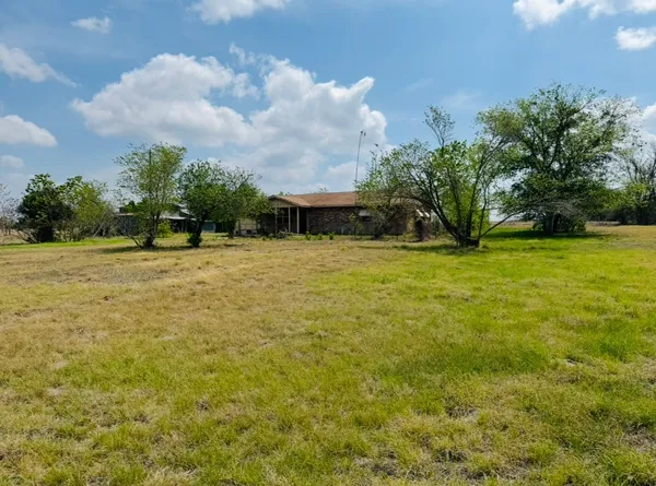 $269,900 | 789 Upper Elgin River Road, Elgin, TX 78621