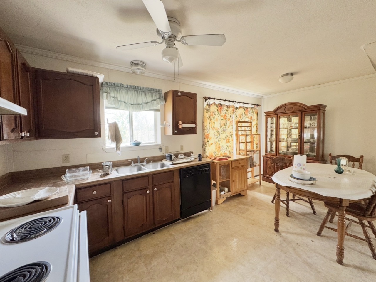 789 Upper Elgin River Road Elgin, TX 78621 - Photo 11 of 37