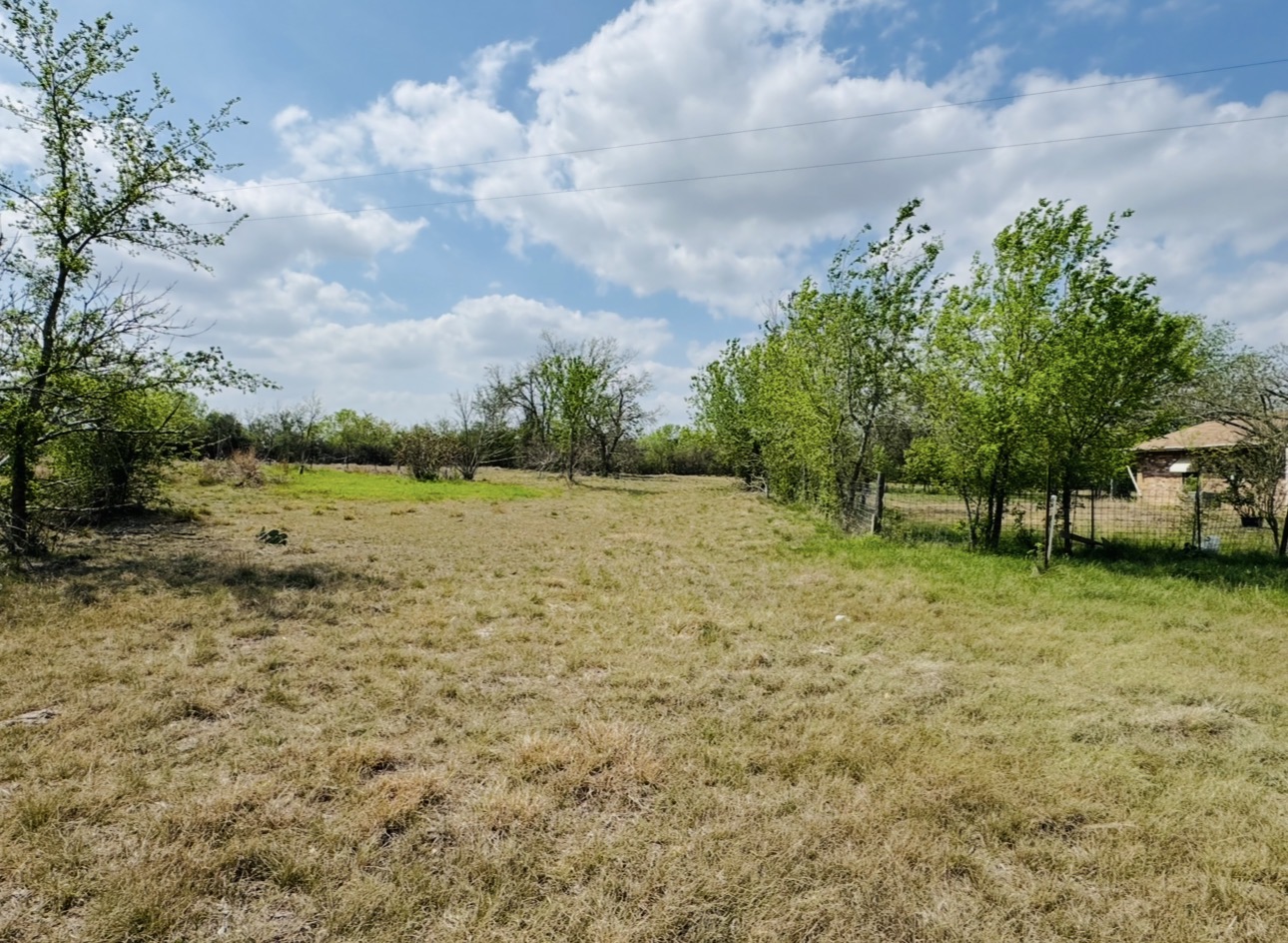 789 Upper Elgin River Road Elgin, TX 78621 - Photo 19 of 37