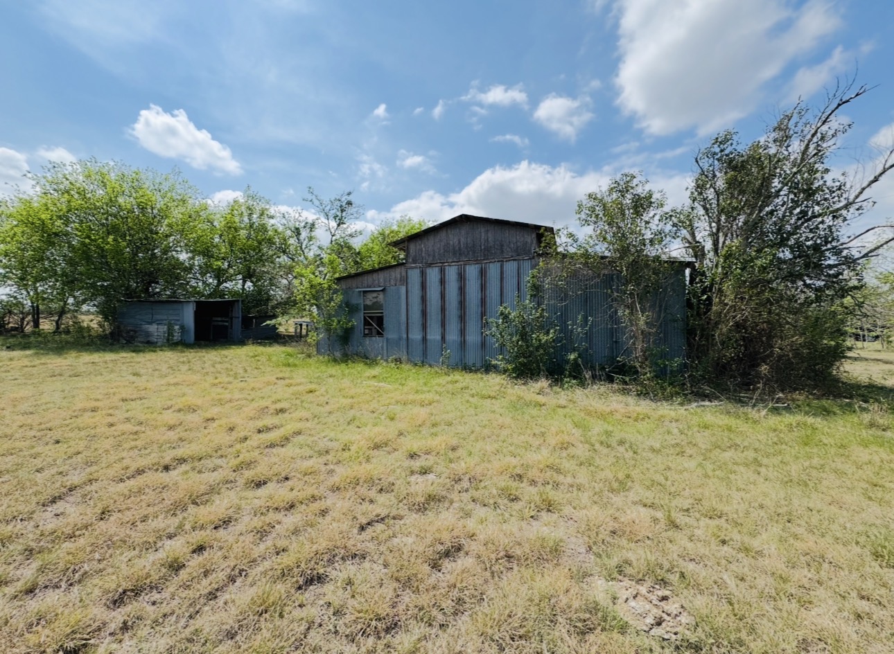 789 Upper Elgin River Road Elgin, TX 78621 - Photo 20 of 37