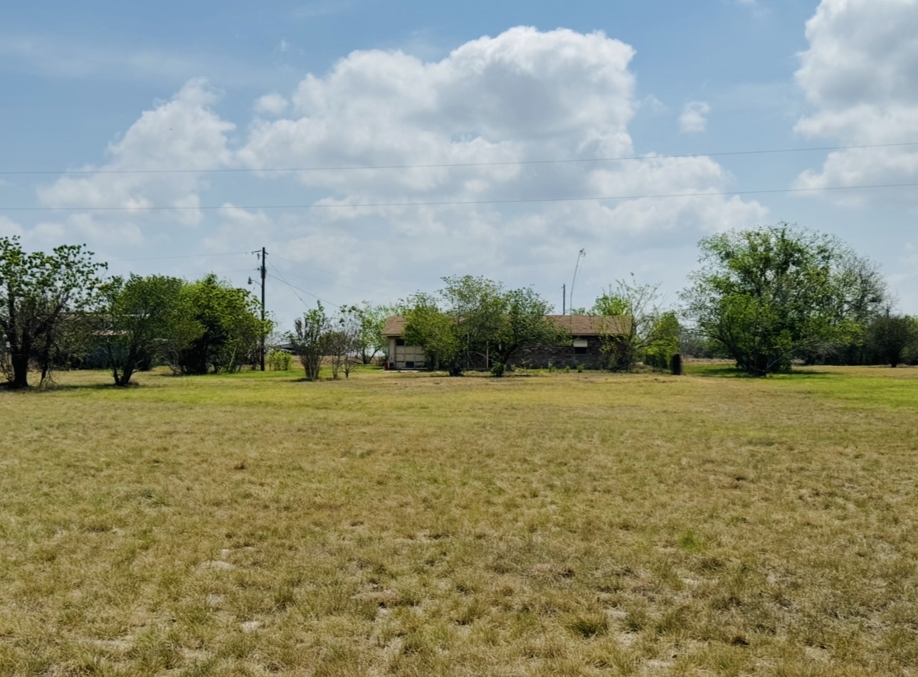 789 Upper Elgin River Road Elgin, TX 78621 - Photo 31 of 37
