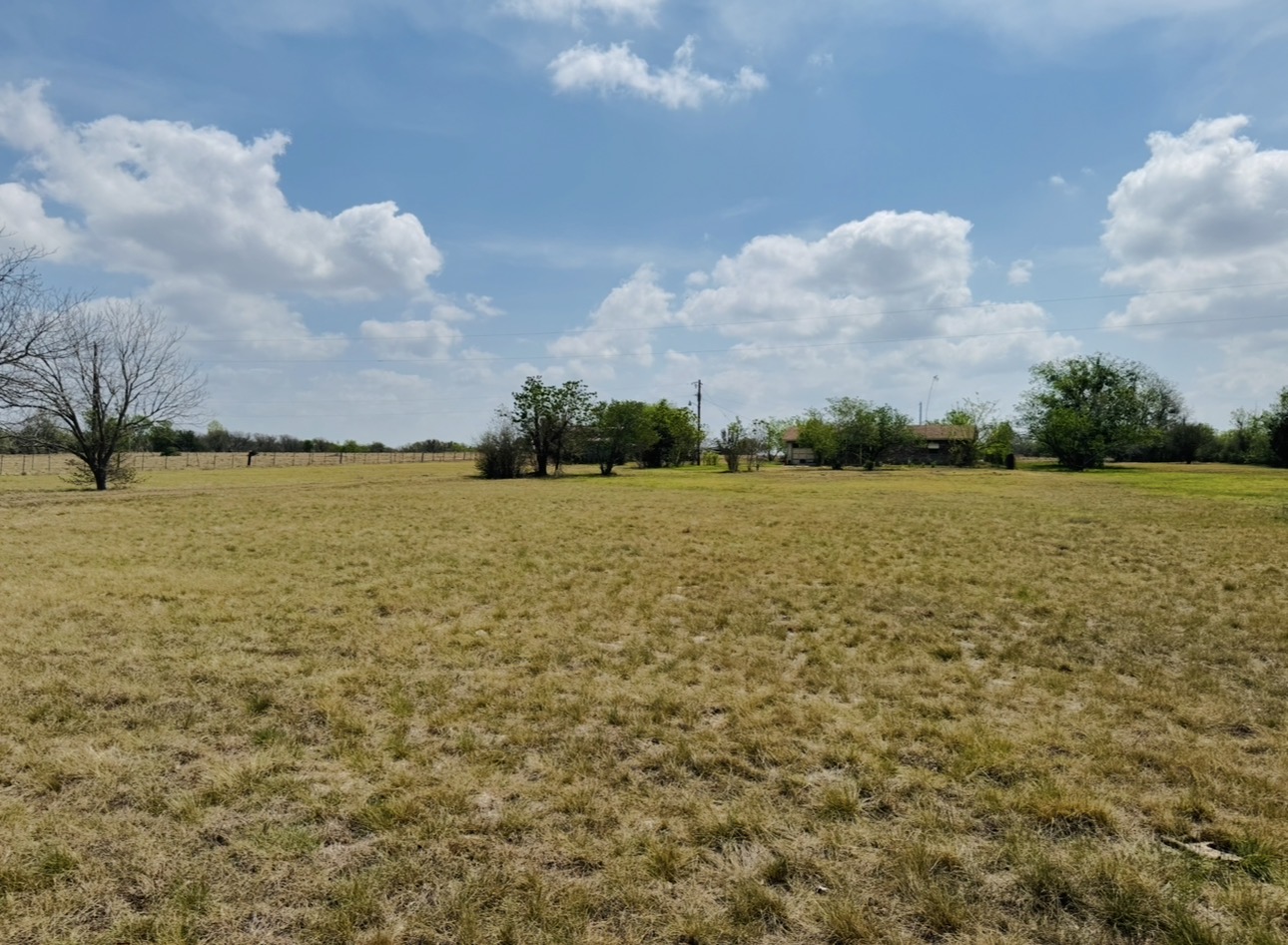 789 Upper Elgin River Road Elgin, TX 78621 - Photo 32 of 37
