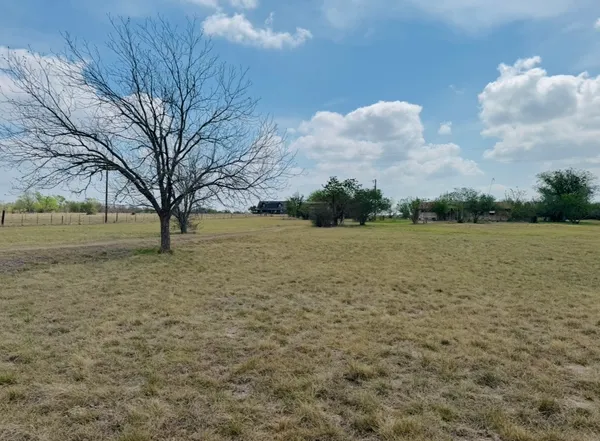 $269,900 | 789 Upper Elgin River Road, Elgin, TX 78621